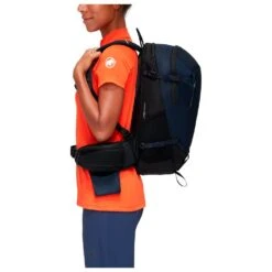 Sac à Dos Mammut Lithium 20 Women Marine Black -Plein Air Sports Équipements Magasin 54cc4d10b24e93e180903c40240adc7d1bea0115 E22MAMMACC209141 MAMM0713192 3