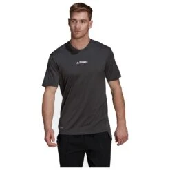 Tee-shirt De Rando Adidas MT Tee Black -Plein Air Sports Équipements Magasin 58324217fa107c561f1e100c3ab507e70d8b8582 E22ADIDTTH2214605 4