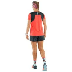 Tee-shirt De Trail Dynafit Sky Shirt W Hot Coral -Plein Air Sports Équipements Magasin 68cdc0912433f2222ecb00cec3b9da497499e5dc E23DYNATTH3361982 902