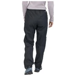 Surpantalon Patagonia W's Torrentshell 3L Pants Black -Plein Air Sports Équipements Magasin 793871174139b9aafaf4b12234fec8a1c4947cd8 E22PATATEB2207108 2