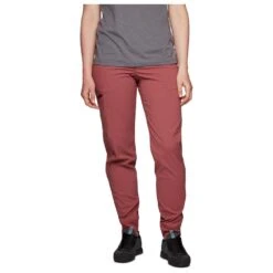 Pantalon D’escalade Black Diamond W Technician Jogger Pants Cherrywood -Plein Air Sports Équipements Magasin a726e3d78a30833aeff93e1f361d738257e4ca87 E22BDIATTB1217128 4