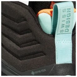 Chaussures De Randonnée Mammut Sapuen High Gtx Women Black Dark -Plein Air Sports Équipements Magasin f7679e6c03d41e22b7572e640509b7896864ca69 E22MAMMCHA2215077 902